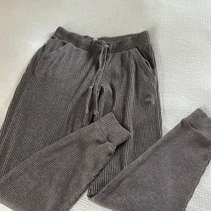 Alo Yoga Muse Sweatpant Gray Joggers Size S